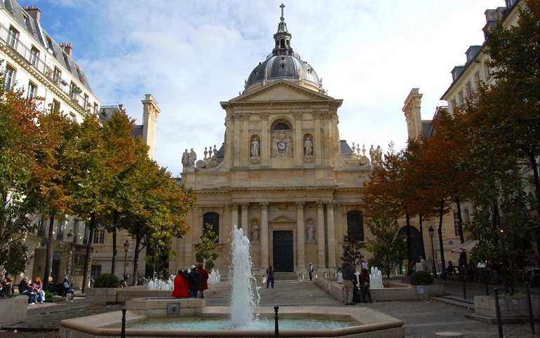 Университет Сорбонна в Париже